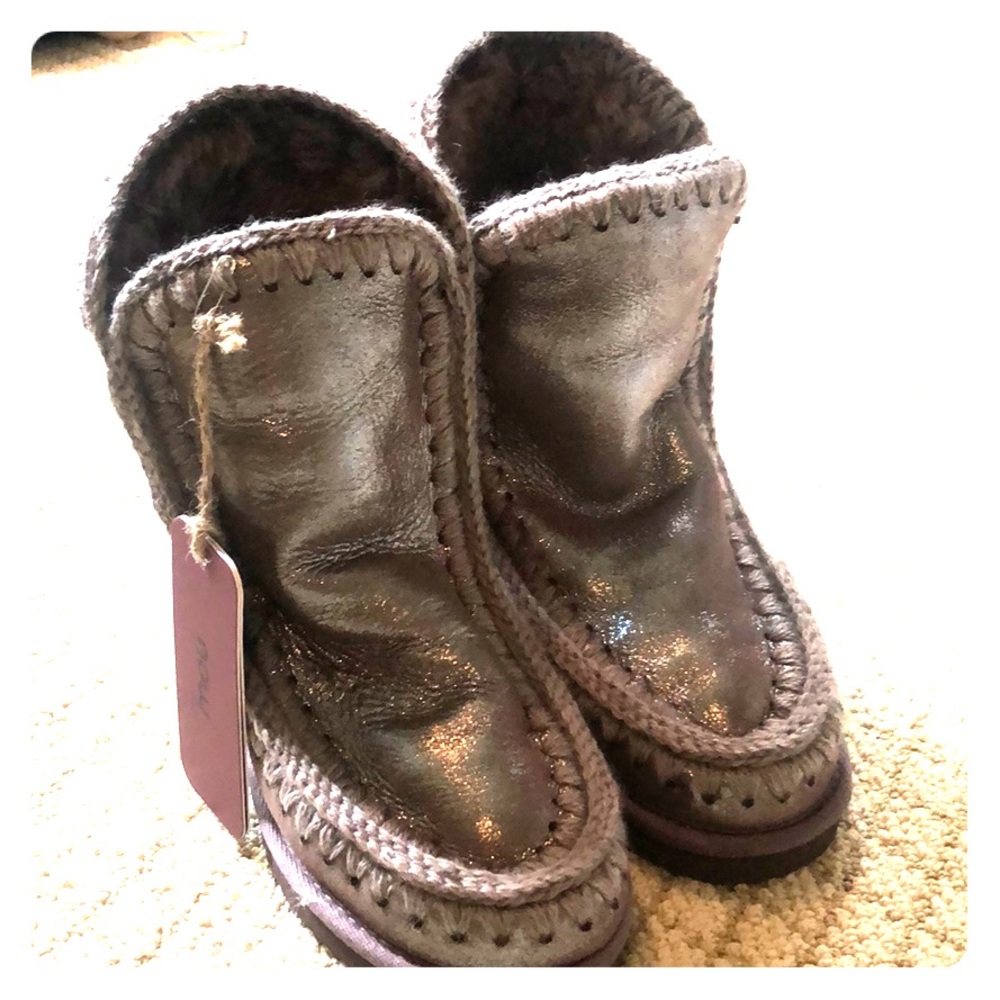 Mou Metallic Shearling-Lined Boots